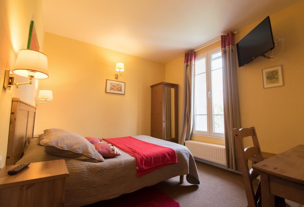 Au Bord Du Lac Hotel Saint-Rémy-lès-Chevreuse Екстериор снимка